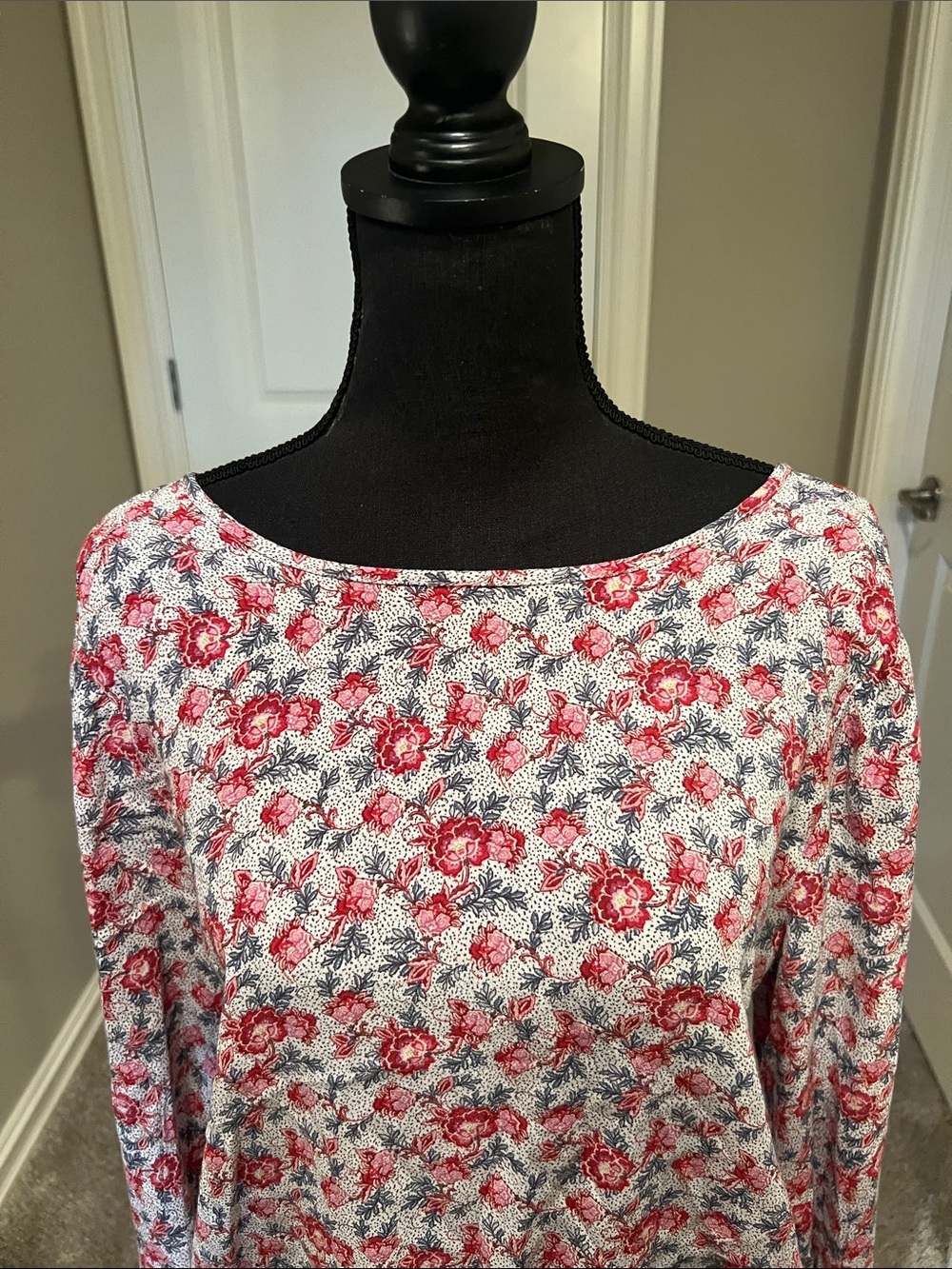 LOFT Red & White Floral Boatneck Long-Sleeve Top Size Small - Picture 4 of 11
